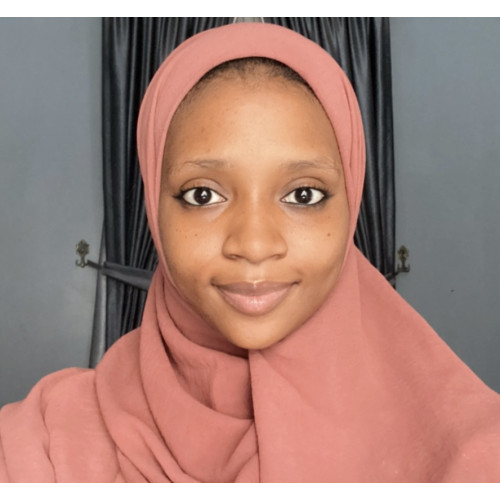 Aisha L., Director Fulla - Credit Union